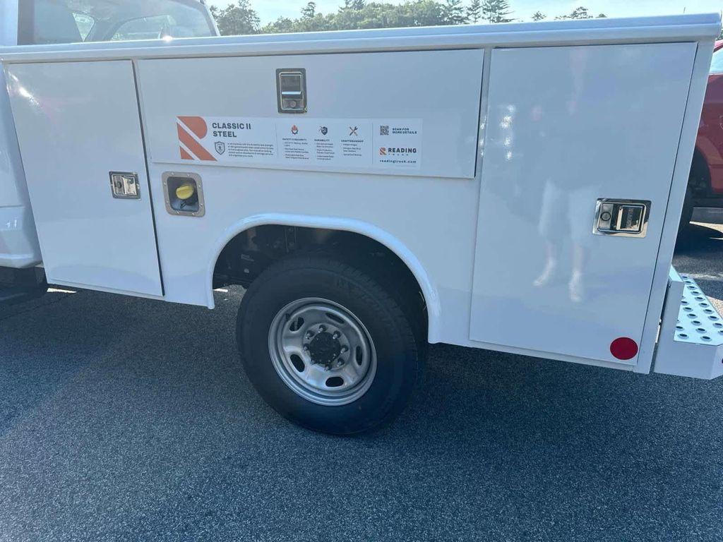 new 2024 Ford F-250 car, priced at $62,995