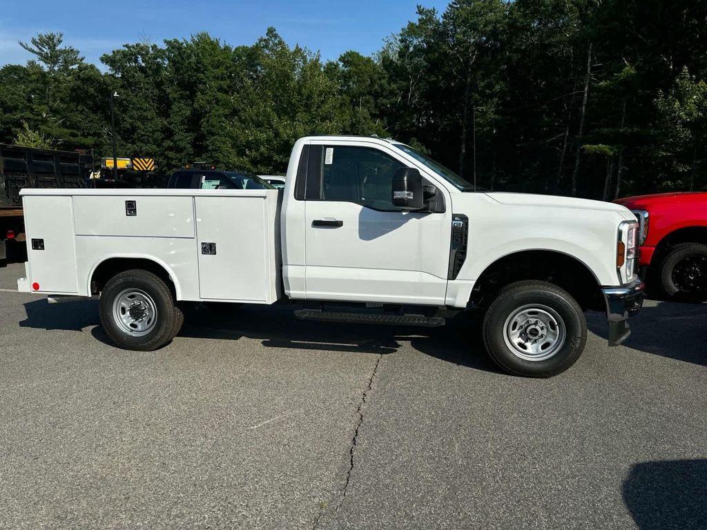 new 2024 Ford F-250 car, priced at $62,995