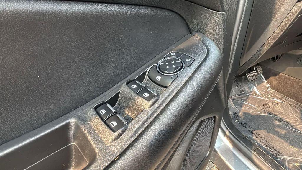 used 2024 Ford Edge car, priced at $29,977