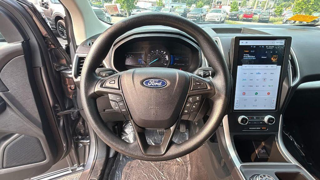 used 2024 Ford Edge car, priced at $29,977