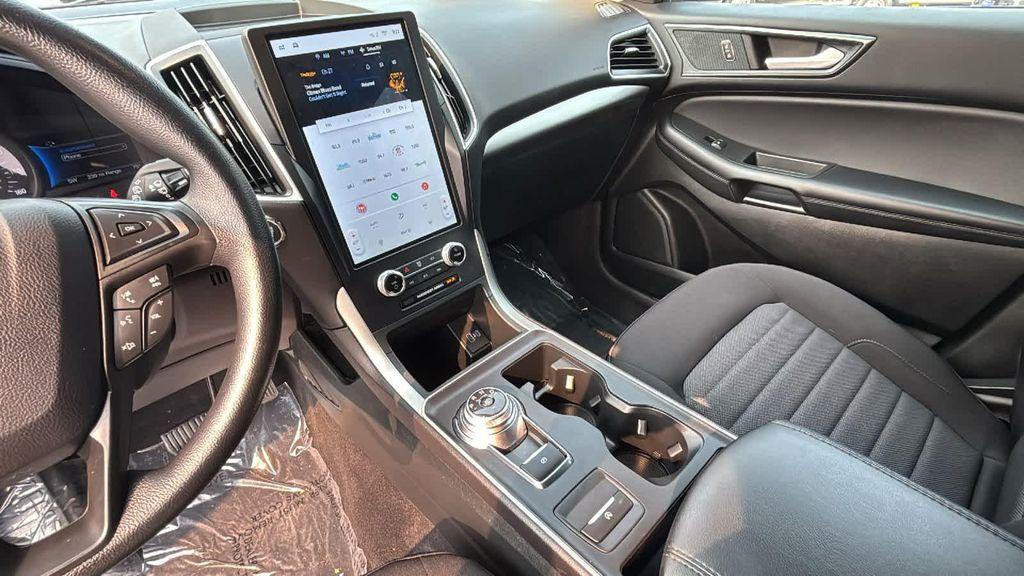 used 2024 Ford Edge car, priced at $29,977
