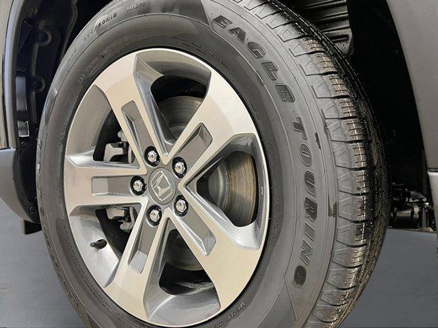 new 2025 Honda Pilot car, priced at $47,095