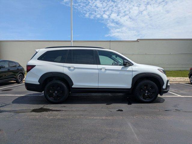 used 2022 Honda Pilot car, priced at $34,995