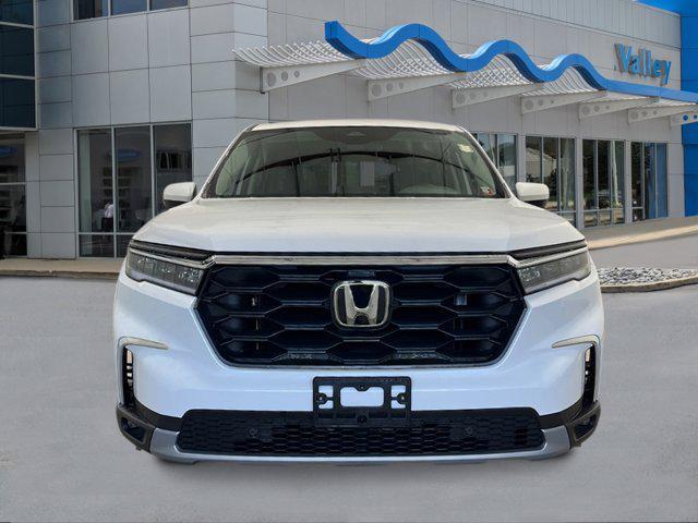 new 2025 Honda Pilot car, priced at $48,280