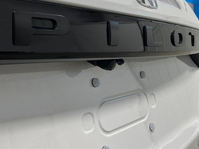 new 2025 Honda Pilot car, priced at $57,215