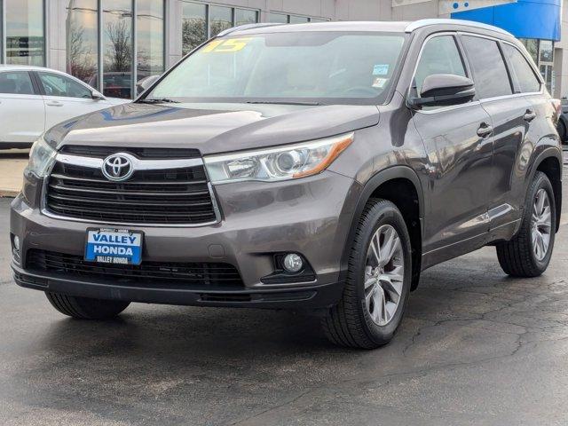 used 2015 Toyota Highlander car, priced at $18,795