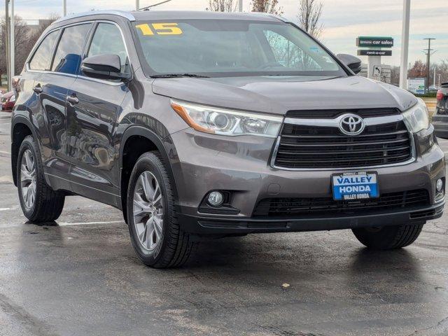 used 2015 Toyota Highlander car, priced at $18,795