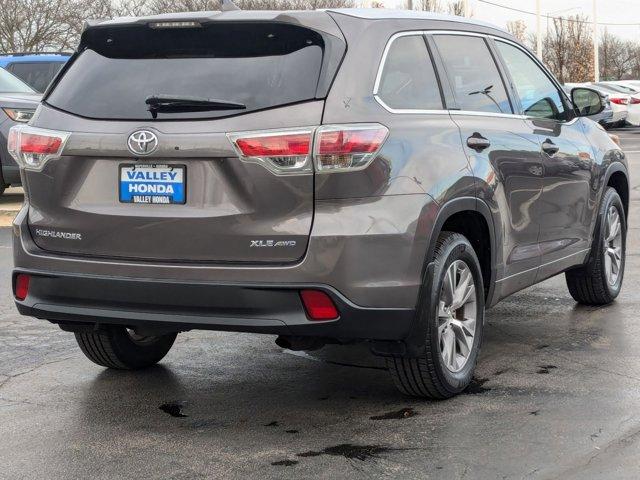 used 2015 Toyota Highlander car, priced at $18,795