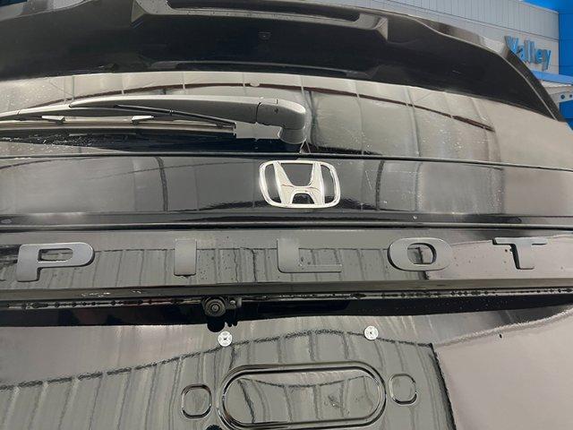 new 2025 Honda Pilot car, priced at $54,530