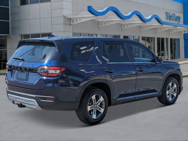 new 2025 Honda Pilot car, priced at $47,800
