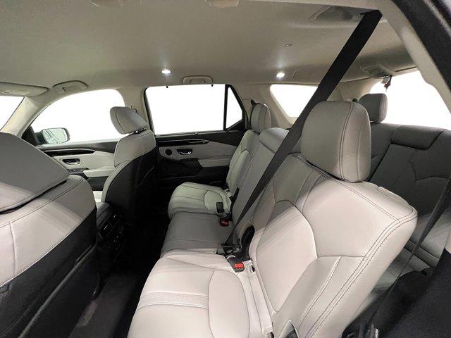 new 2025 Honda Pilot car, priced at $47,800