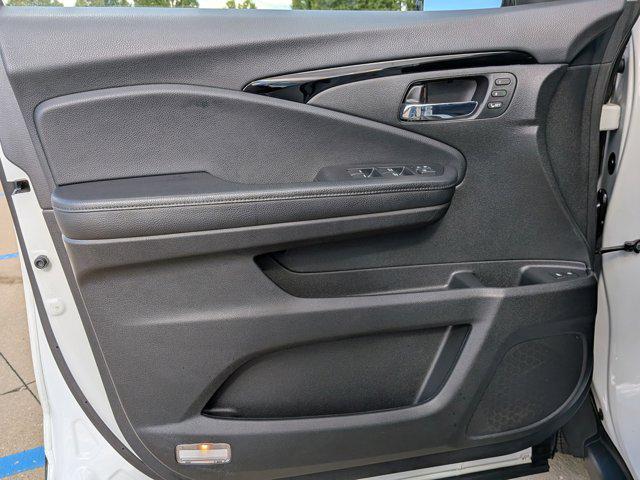 used 2022 Honda Pilot car, priced at $31,995