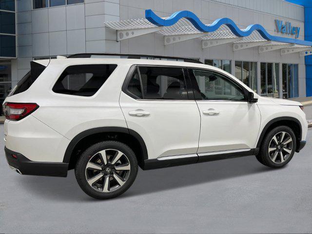 new 2025 Honda Pilot car, priced at $54,985