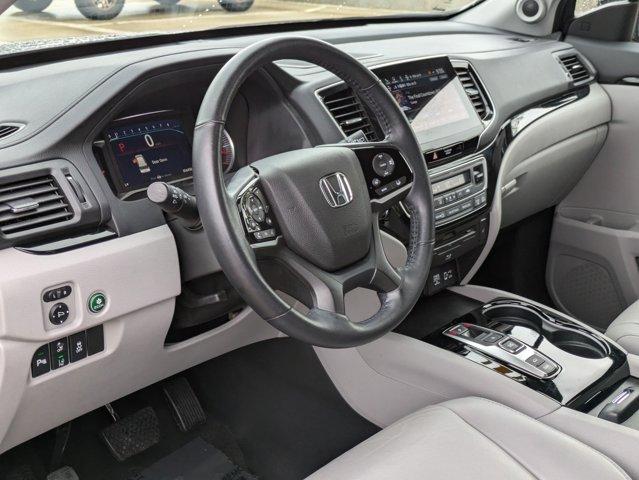 used 2022 Honda Pilot car, priced at $34,995