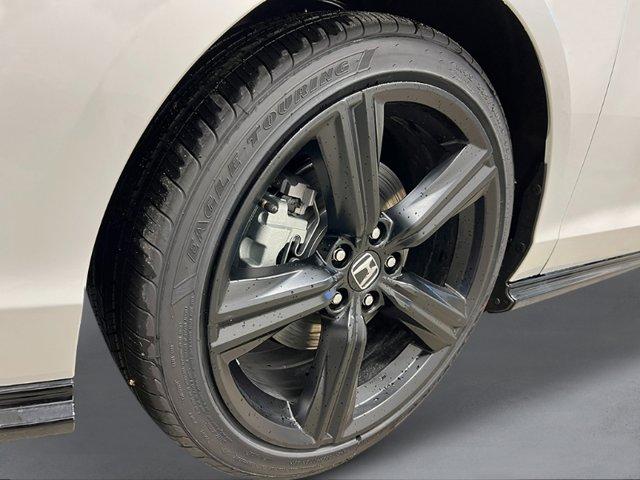 new 2025 Honda Accord Hybrid car, priced at $36,980