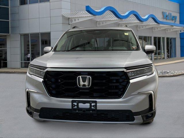 new 2025 Honda Pilot car, priced at $51,780