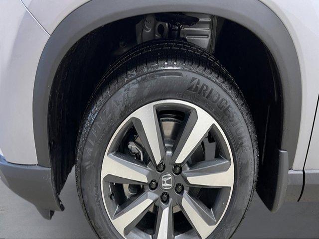 new 2025 Honda Pilot car, priced at $51,780