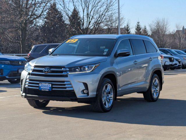 used 2019 Toyota Highlander car, priced at $29,995