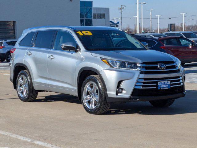 used 2019 Toyota Highlander car, priced at $29,995