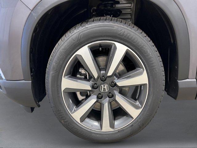 new 2025 Honda Pilot car, priced at $54,530