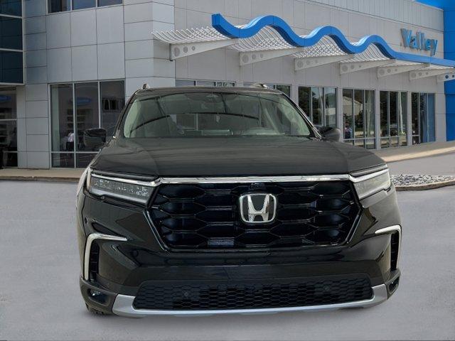 new 2025 Honda Pilot car, priced at $55,260