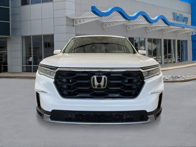 new 2025 Honda Pilot car, priced at $49,350