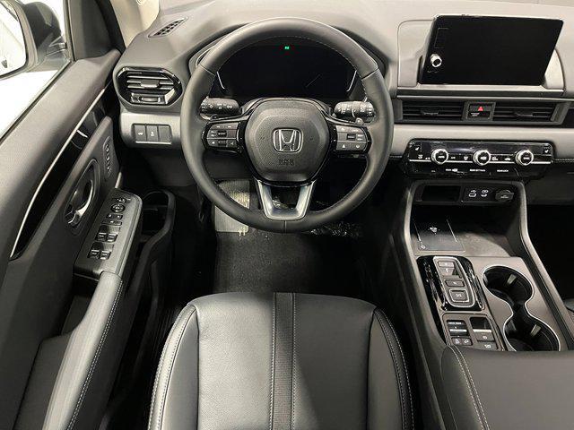 new 2025 Honda Pilot car, priced at $49,350