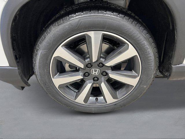 new 2025 Honda Pilot car, priced at $55,030
