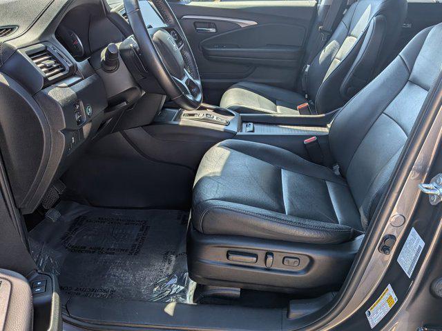 used 2022 Honda Pilot car, priced at $33,995