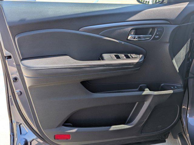 used 2022 Honda Pilot car, priced at $33,995