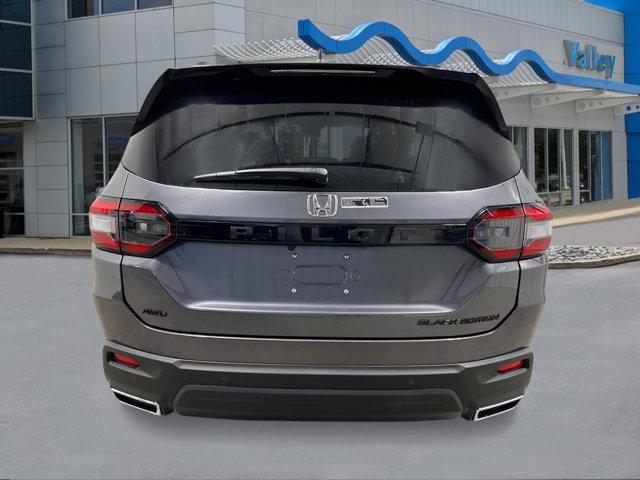 new 2025 Honda Pilot car, priced at $56,075