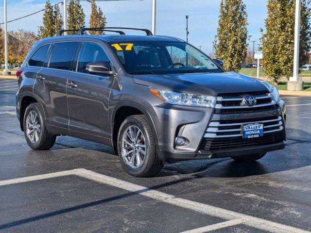 used 2017 Toyota Highlander car, priced at $21,995