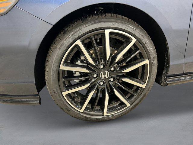 new 2025 Honda Accord Hybrid car, priced at $40,450