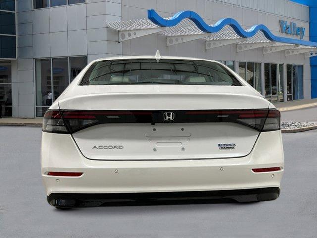 new 2025 Honda Accord Hybrid car, priced at $40,905