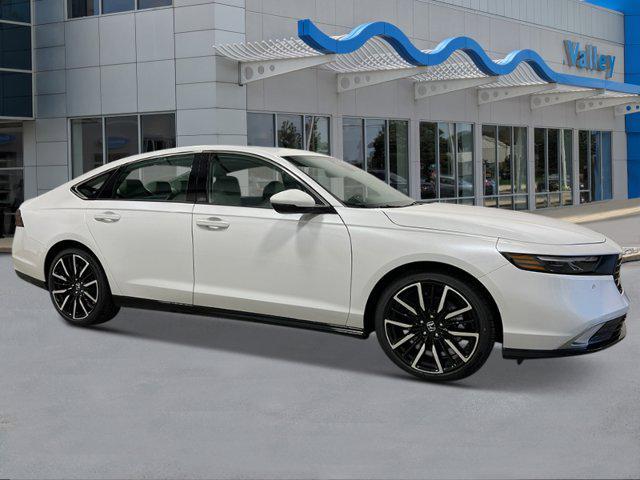 new 2025 Honda Accord Hybrid car, priced at $40,905