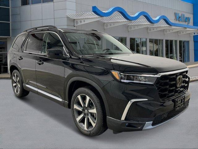new 2025 Honda Pilot car, priced at $51,050