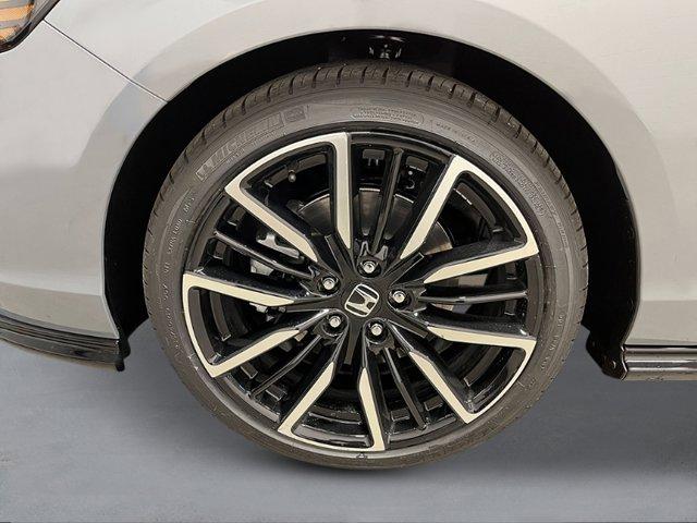 new 2025 Honda Accord Hybrid car, priced at $40,905