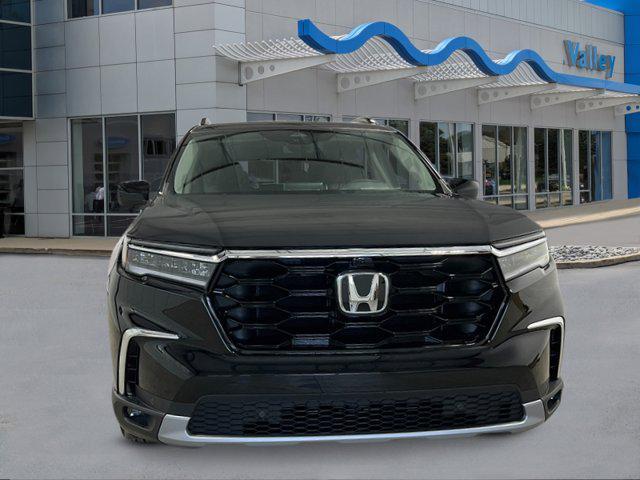 new 2025 Honda Pilot car, priced at $55,305