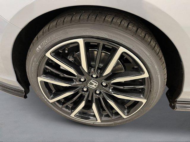 new 2025 Honda Accord Hybrid car, priced at $40,905