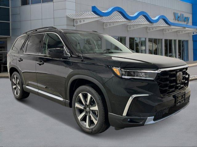 new 2025 Honda Pilot car, priced at $51,095