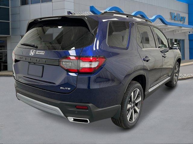 new 2025 Honda Pilot car, priced at $55,260