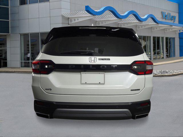 new 2025 Honda Pilot car, priced at $52,280