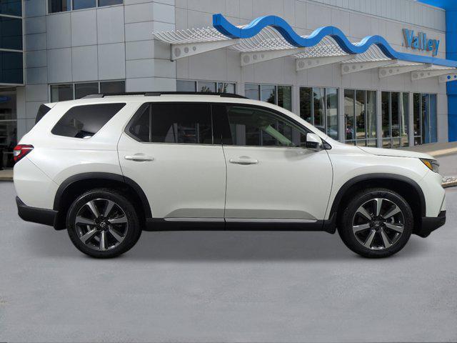new 2025 Honda Pilot car, priced at $52,280
