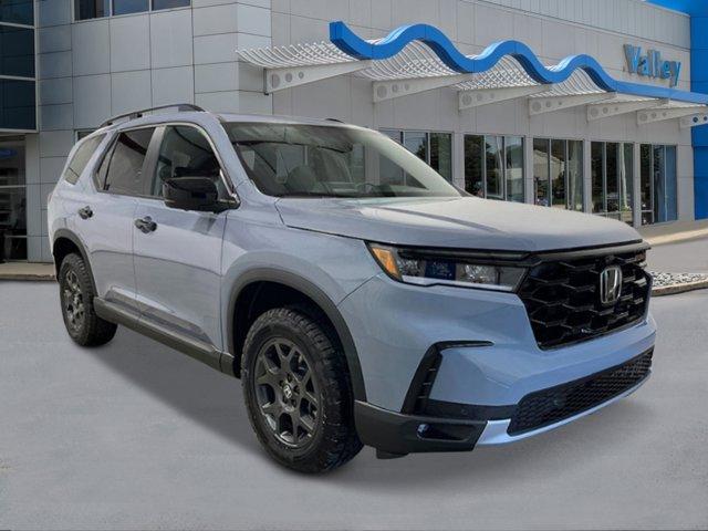 new 2025 Honda Pilot car, priced at $51,350