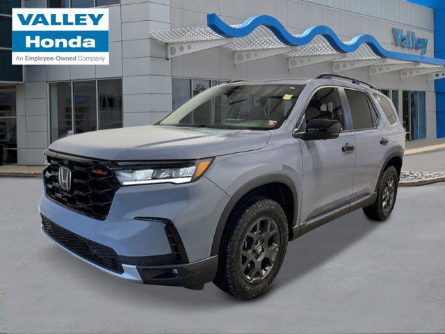 new 2025 Honda Pilot car, priced at $51,350