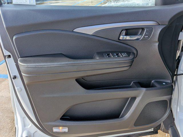 used 2022 Honda Ridgeline car, priced at $30,995