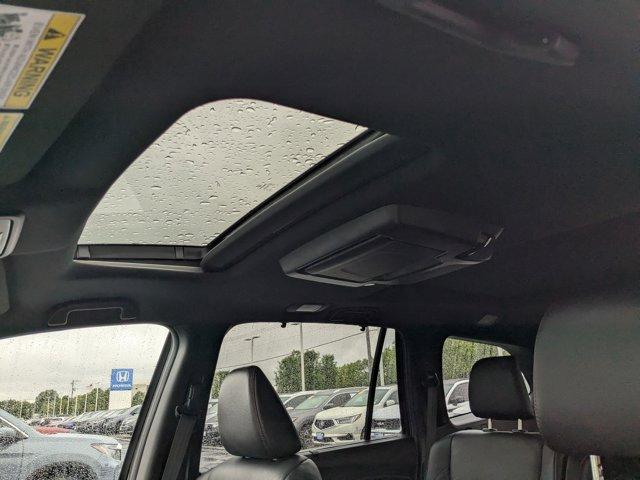 used 2022 Honda Pilot car, priced at $29,995