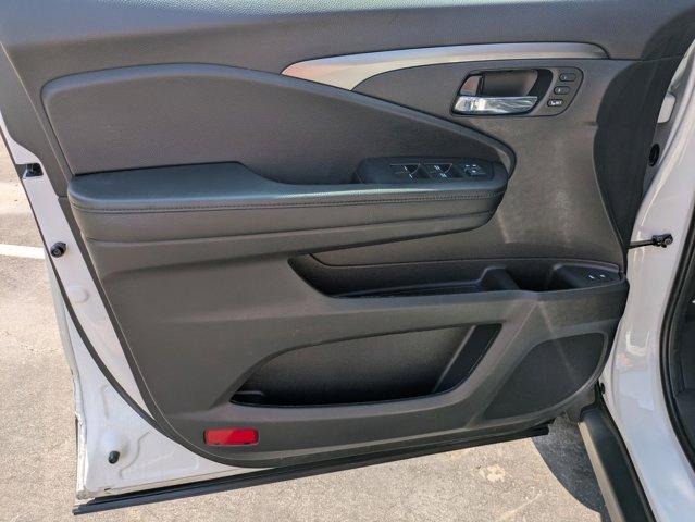 used 2022 Honda Pilot car, priced at $31,995