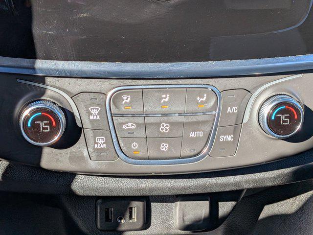 used 2022 Chevrolet Traverse car, priced at $20,995