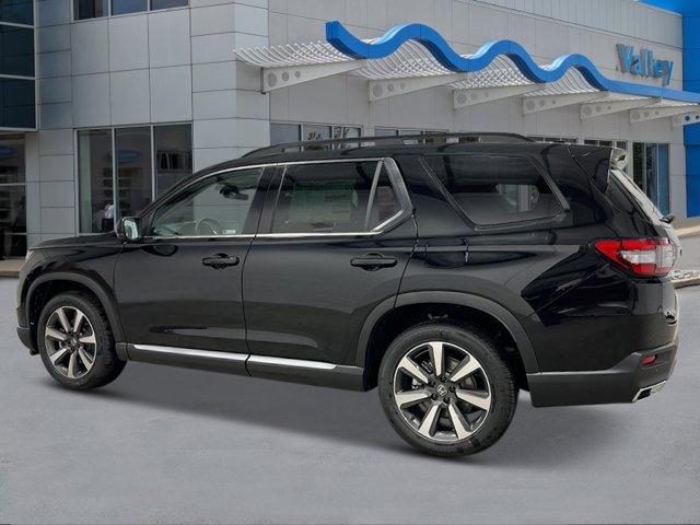 new 2025 Honda Pilot car, priced at $51,050